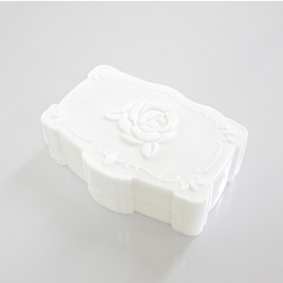 Annasui White Contact Lens Case / 1528